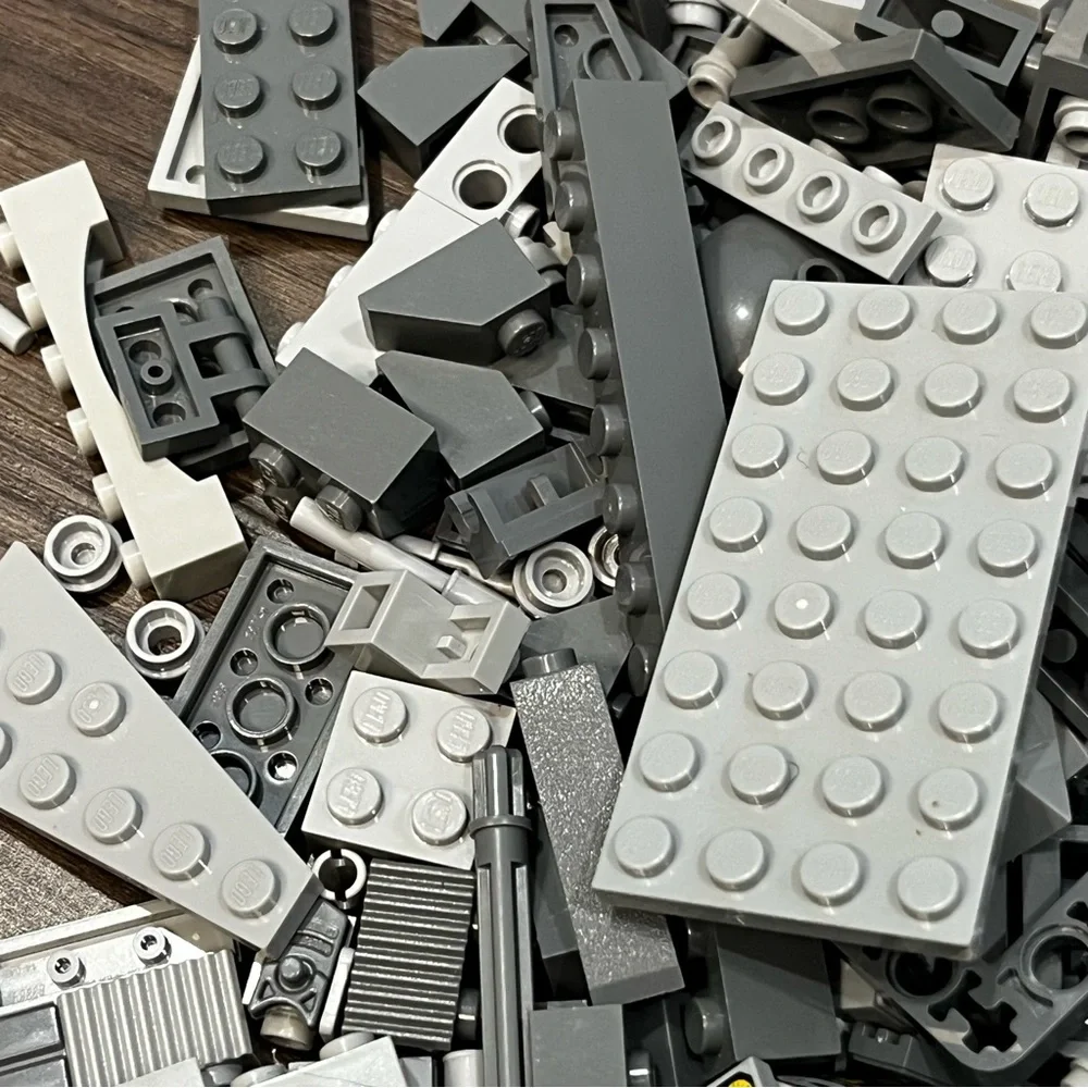Lot Of Random Gray Lego Pieces From Various Sets 8.3 Ounces